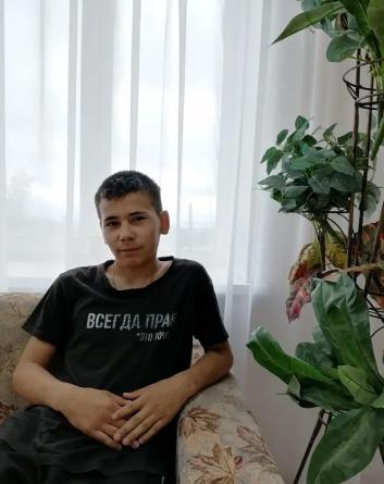 Азиз Х.